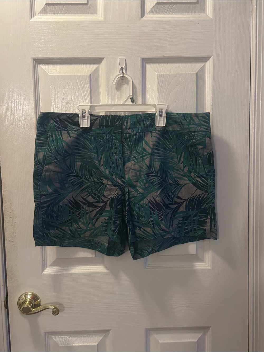 Ann Taylor Green Palm-Print Bermuda Shorts